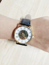 Load image into Gallery viewer, Luxury Hollow Analog Quartz Watch